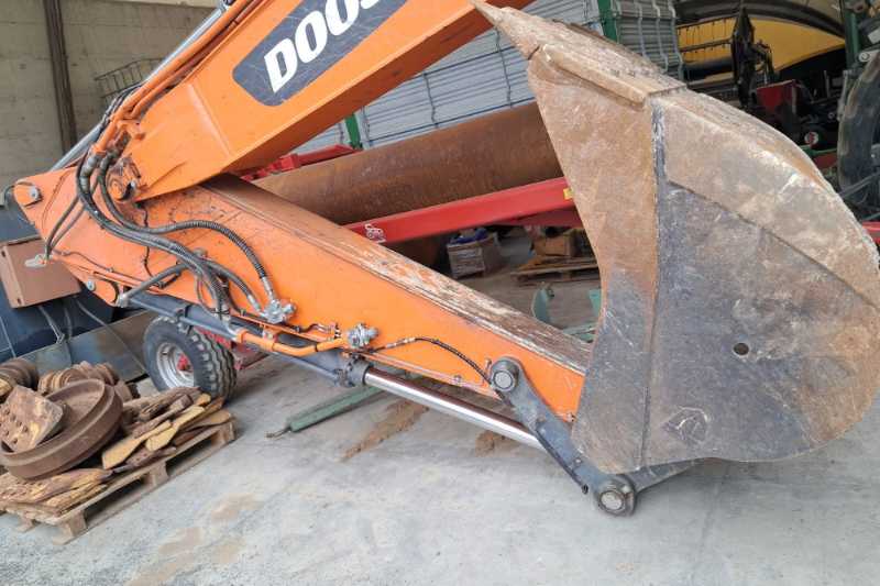 OmecoHub - Immagine DOOSAN DX235NLC